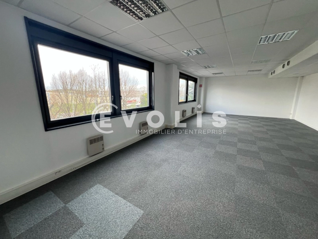 Photo 5 – location bureaux	SAINT QUENTIN FALLAVIER (38070)