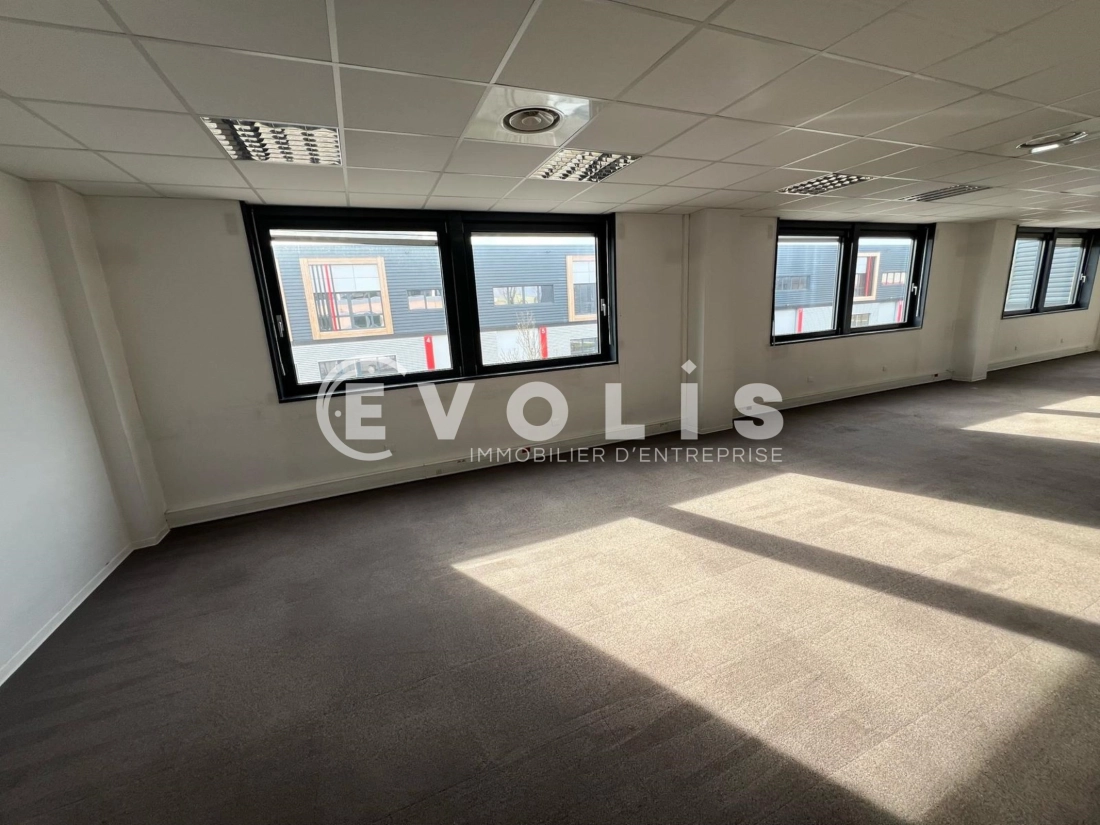 Photo 8 – location bureaux	SAINT QUENTIN FALLAVIER (38070)