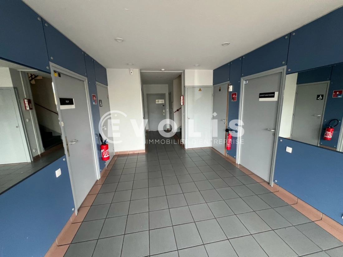 Photo 9 – location bureaux	SAINT QUENTIN FALLAVIER (38070)