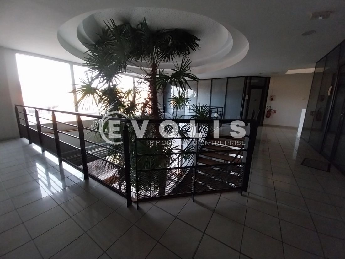 Photo 6 – location bureaux	SAINT JEAN DE BOURNAY (38440)