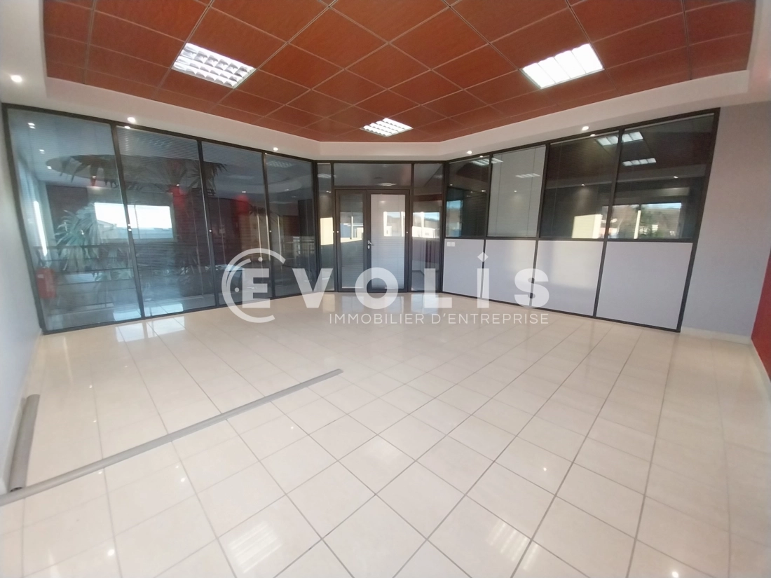 Photo 5 – location bureaux	SAINT JEAN DE BOURNAY (38440)