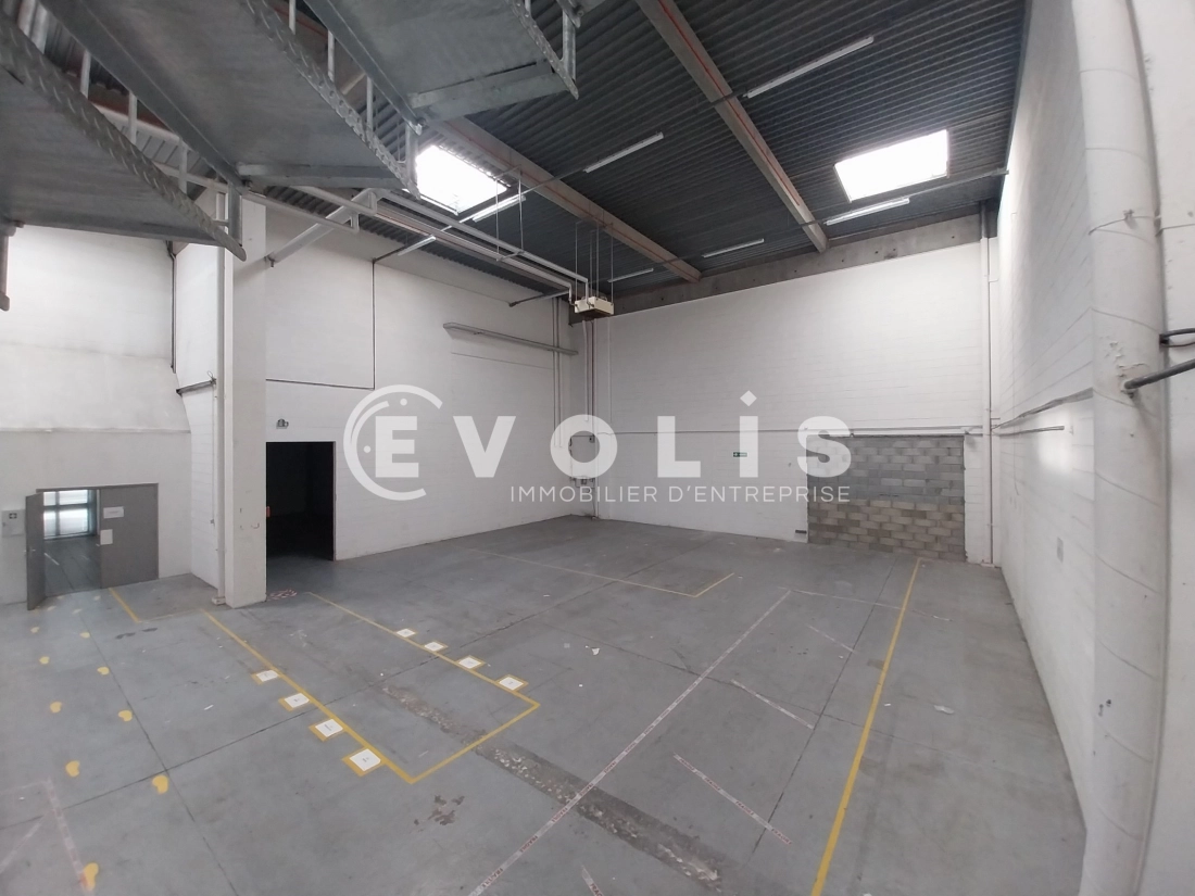 Photo 7 – vente bureaux	SAINT QUENTIN FALLAVIER (38070)