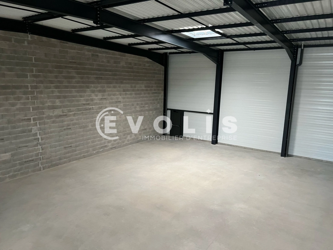 Photo 10 – vente Entrepôts / activités	SAINT VULBAS (01150)