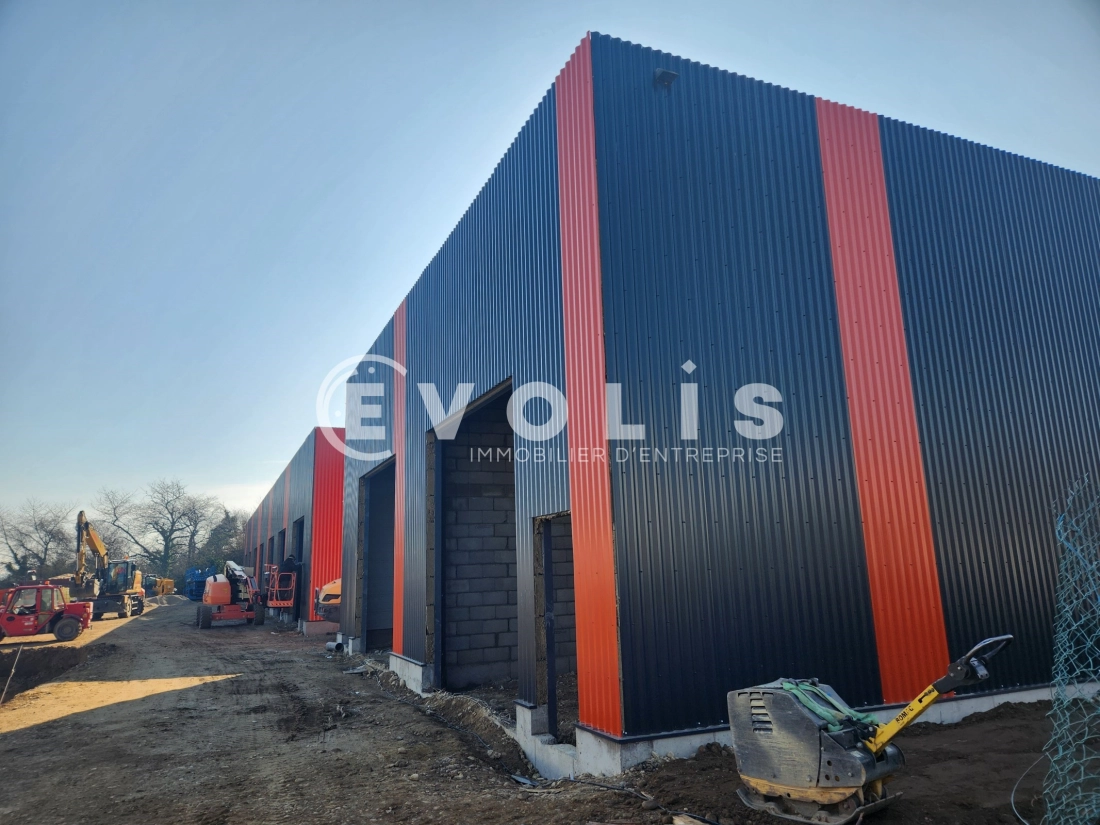 Photo 3 – vente Entrepôts / activités	CHARVIEU CHAVAGNEUX (38230)