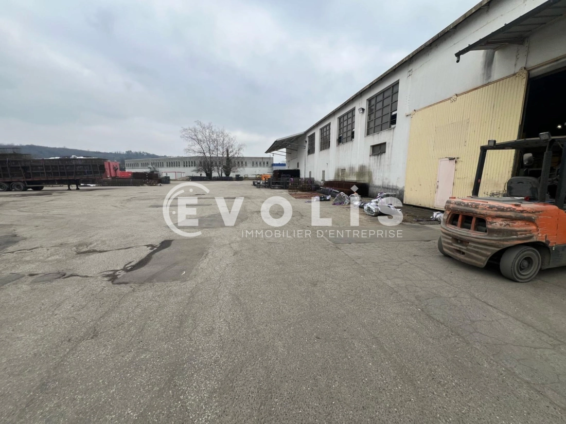 Photo 3 – vente Entrepôts / activités	BOURGOIN JALLIEU (38300)