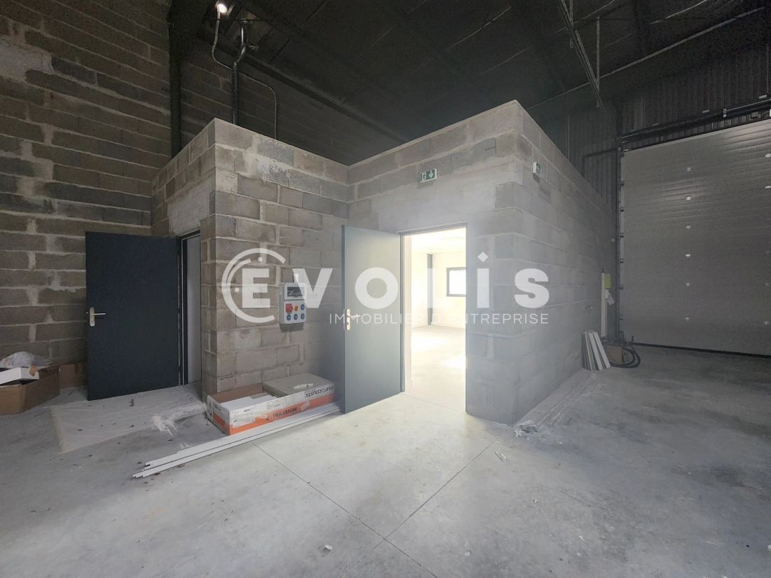 Photo 7 – location Entrepôts / activités	GENAS (69740)