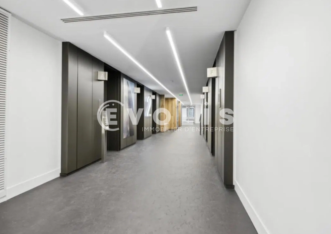 Photo 3 – location bureaux	COURBEVOIE LA DEFENSE (92400)
