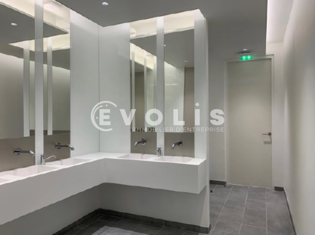 Photo 10 – location bureaux	COURBEVOIE LA DEFENSE (92400)