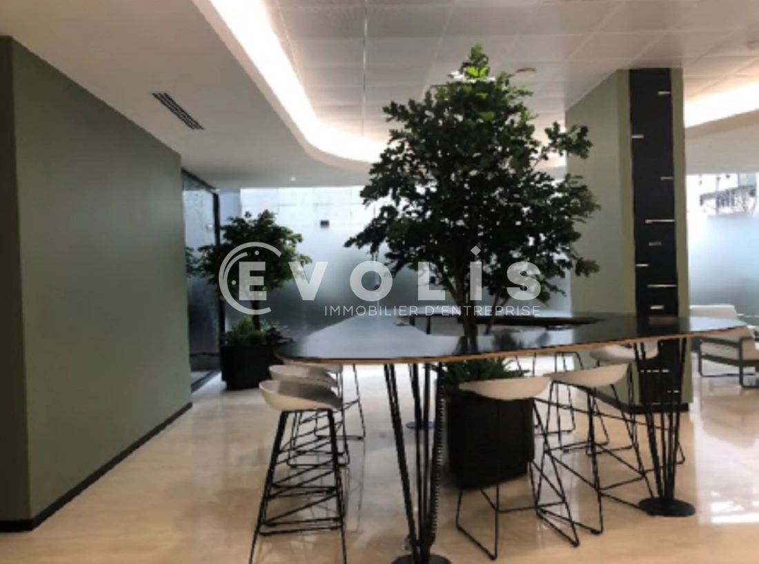 Photo 1 – location bureaux	PARIS (75012)