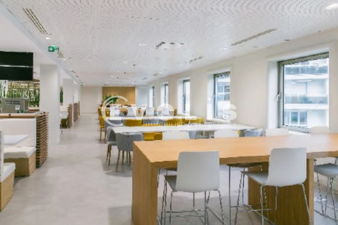 Photo 11 – location bureaux	COURBEVOIE LA DEFENSE (92400)
