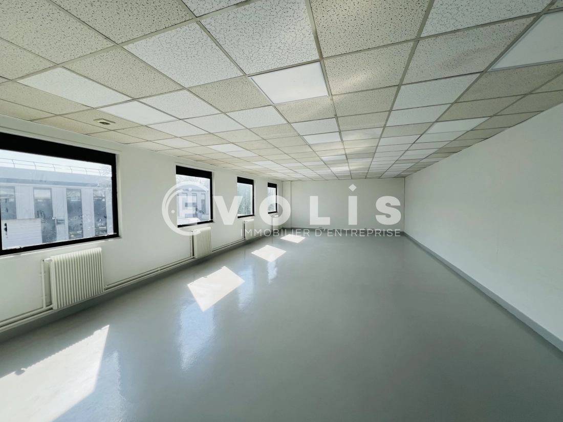 Photo 5 – location Entrepôts / activités	LOGNES (77185)