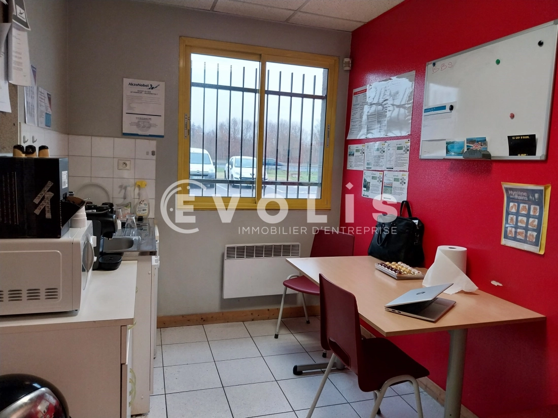 Photo 14 – location Entrepôts / activités	LA VERPILLIERE (38290)
