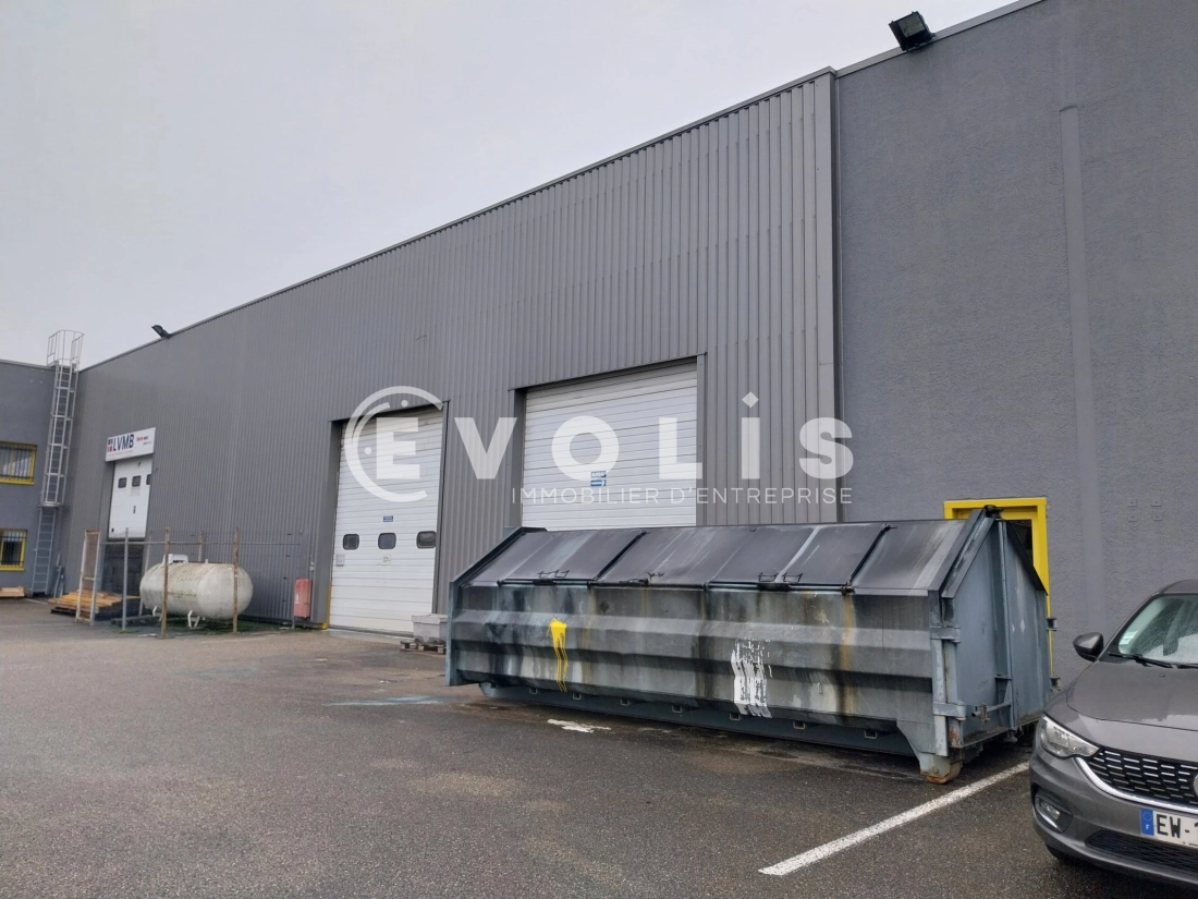 Photo 12 – location Entrepôts / activités	LA VERPILLIERE (38290)