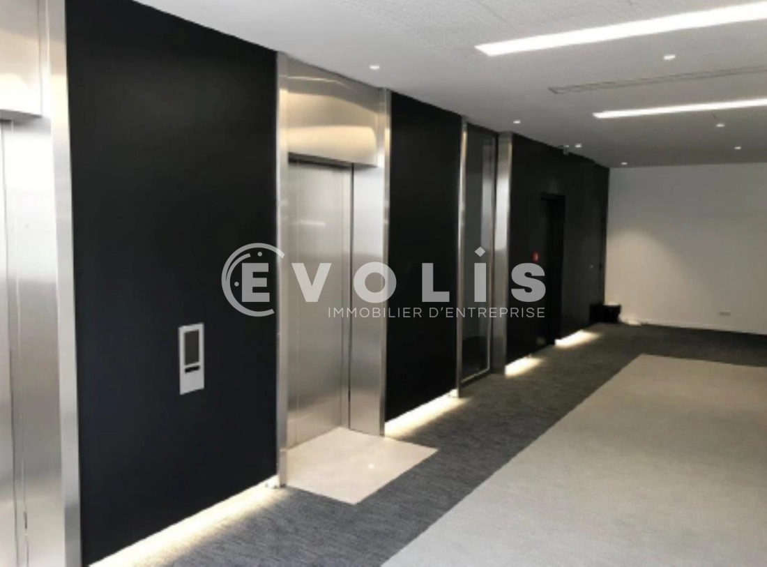 Photo 2 – location bureaux	MONTIGNY LE BRETONNEUX (78180)