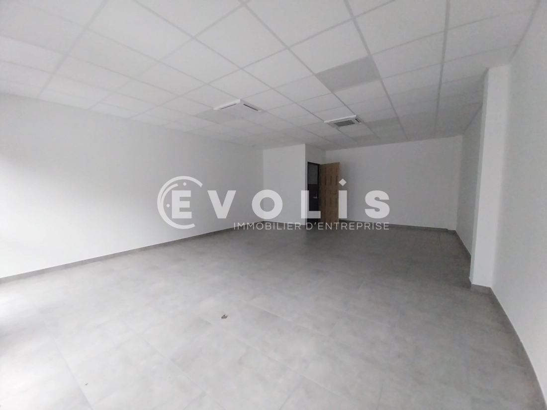 Photo 4 – location Entrepôts / activités	VENISSIEUX (69200)