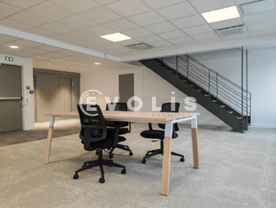 Photo 2 – location bureaux	ISSY LES MOULINEAUX (92130)