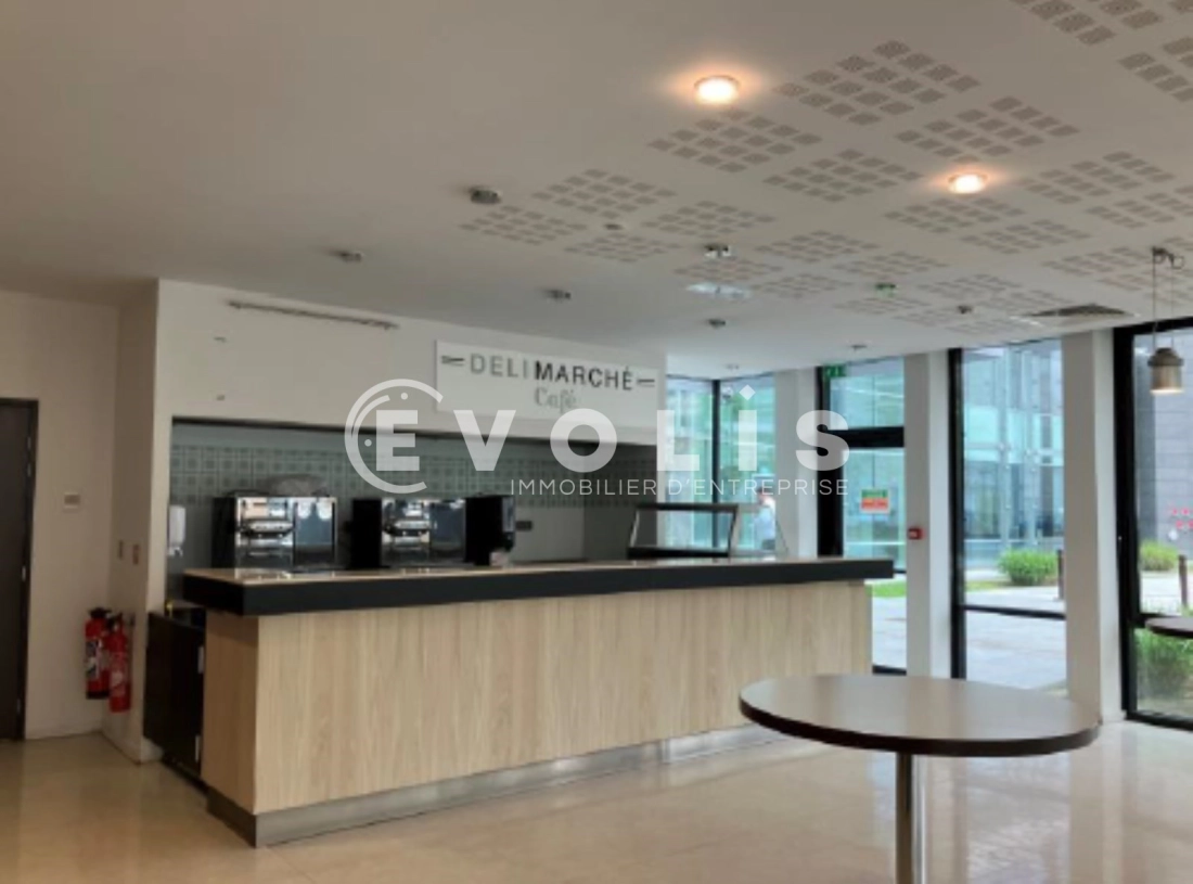 Photo 5 – location bureaux	MONTIGNY LE BRETONNEUX (78180)