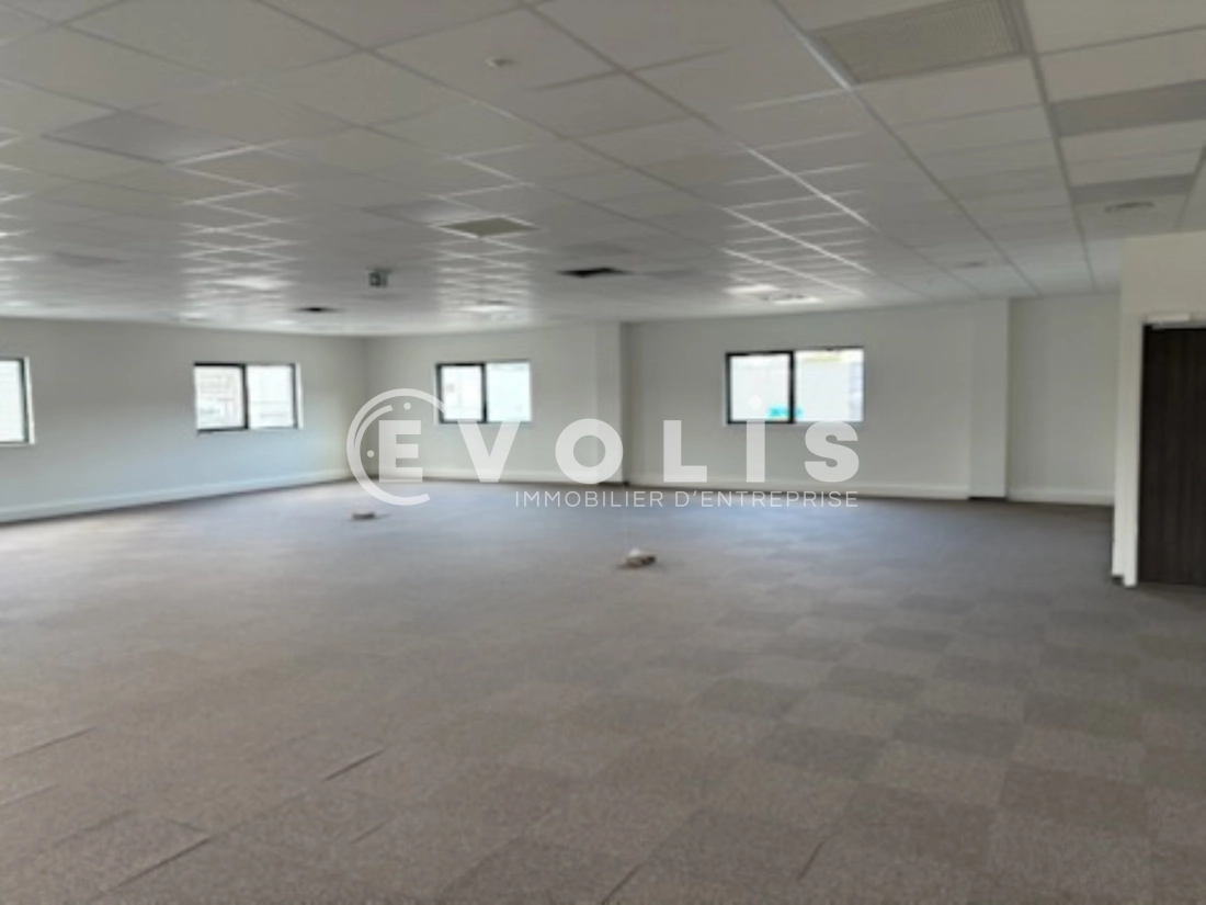 Photo 7 – location bureaux	BOURGOIN JALLIEU (38300)