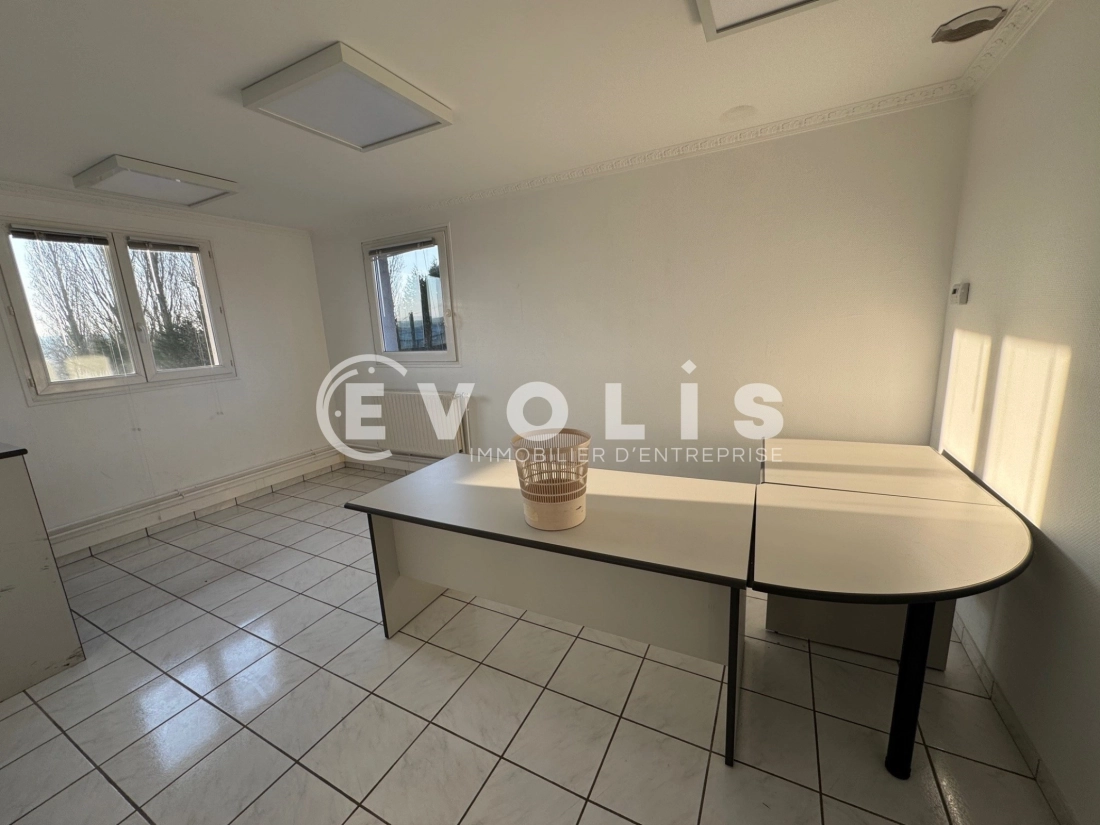Photo 3 – location Entrepôts / activités	SALEUX (80480)