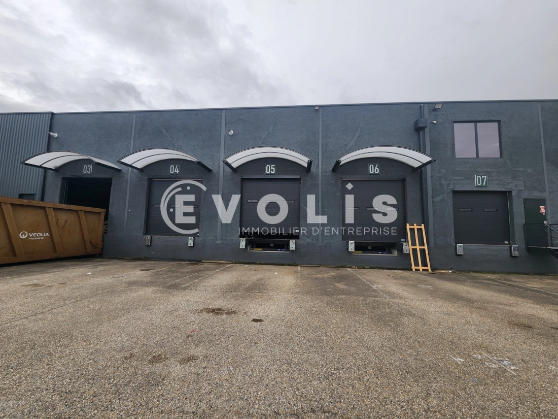 Photo 2 – location Entrepôts / activités	CORBAS (69960)