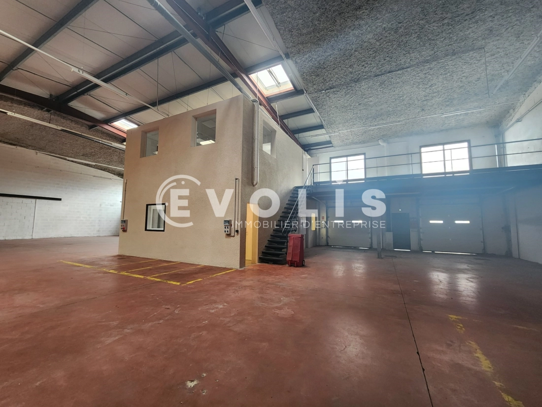 Photo 8 – location Entrepôts / activités	CORBAS (69960)