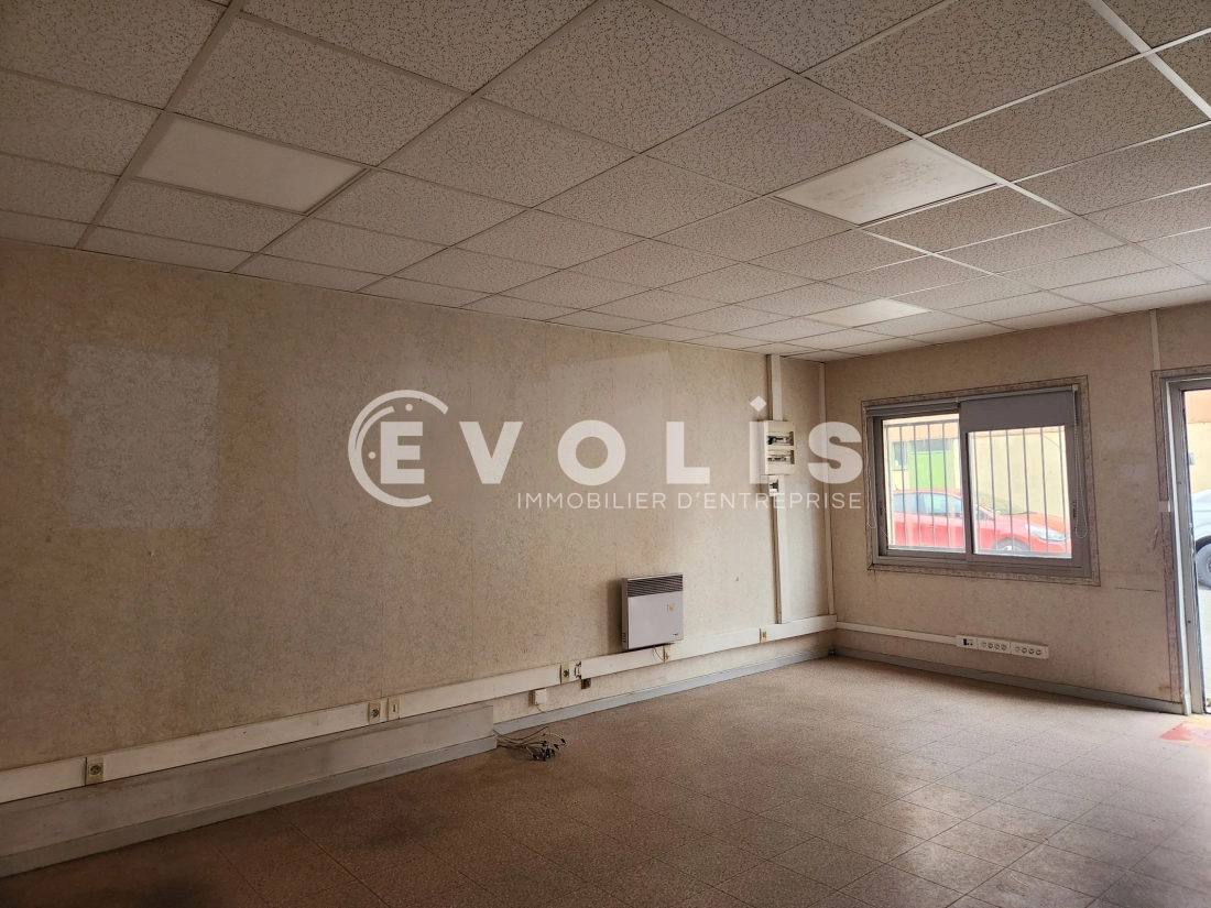 Photo 13 – location Entrepôts / activités	MEYZIEU (69330)