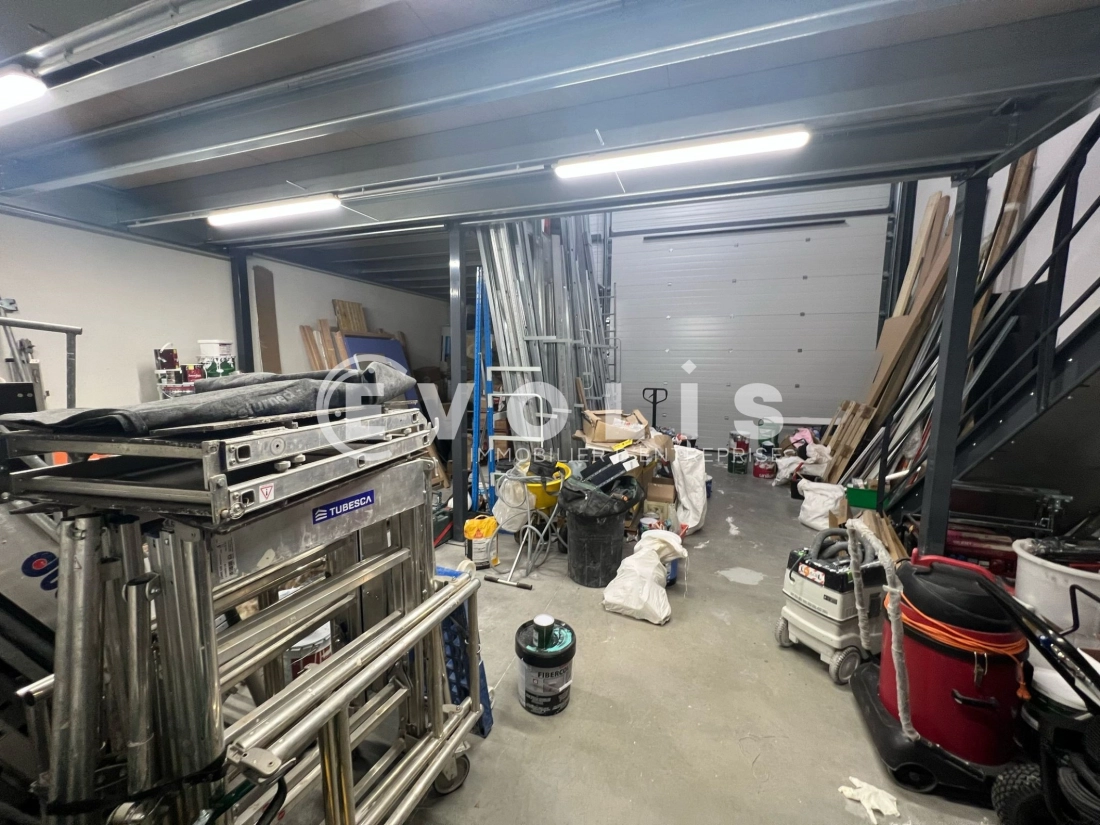 Photo 10 – vente Entrepôts / activités	DAGNEUX (01120)