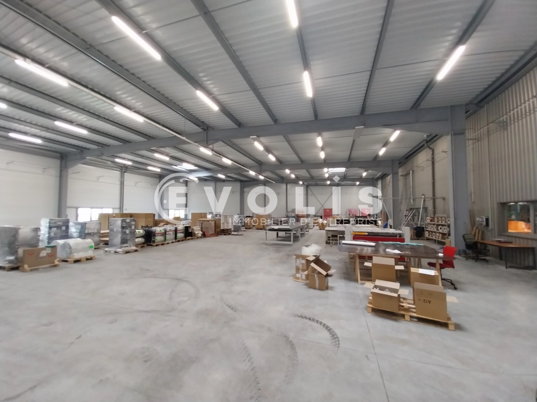 Photo 4 – location Entrepôts / activités	CREMIEU (38460)