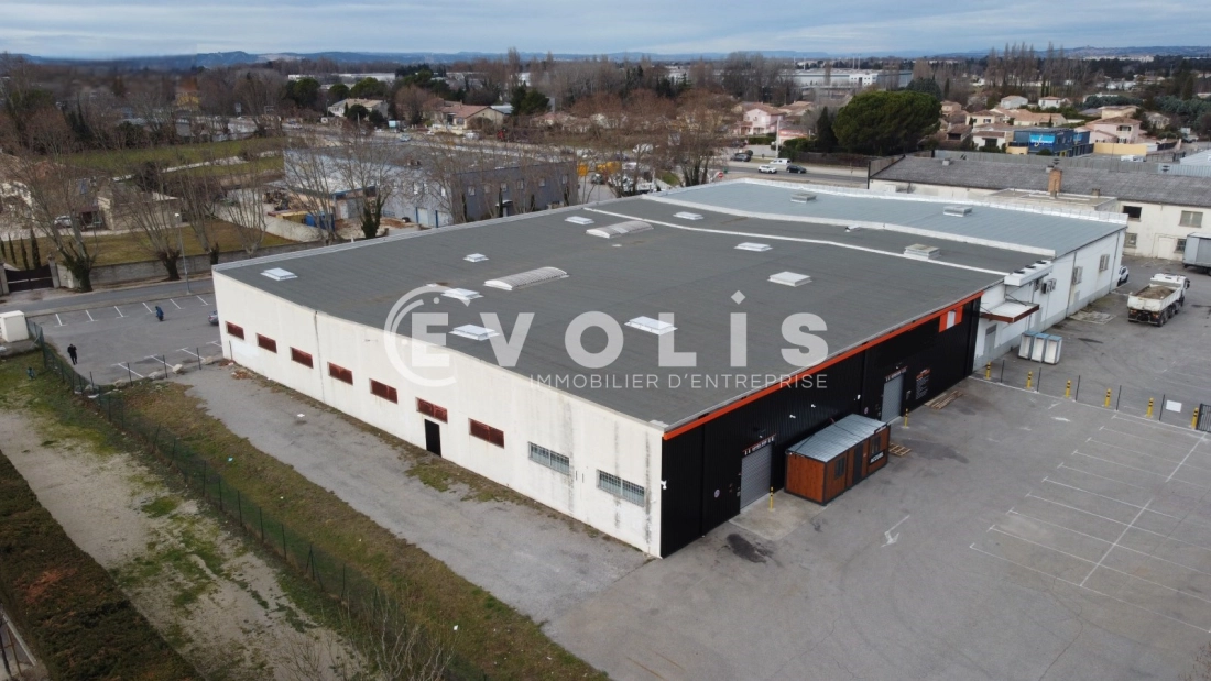 Photo 1 – location Entrepôts / activités	VEDENE (84270)