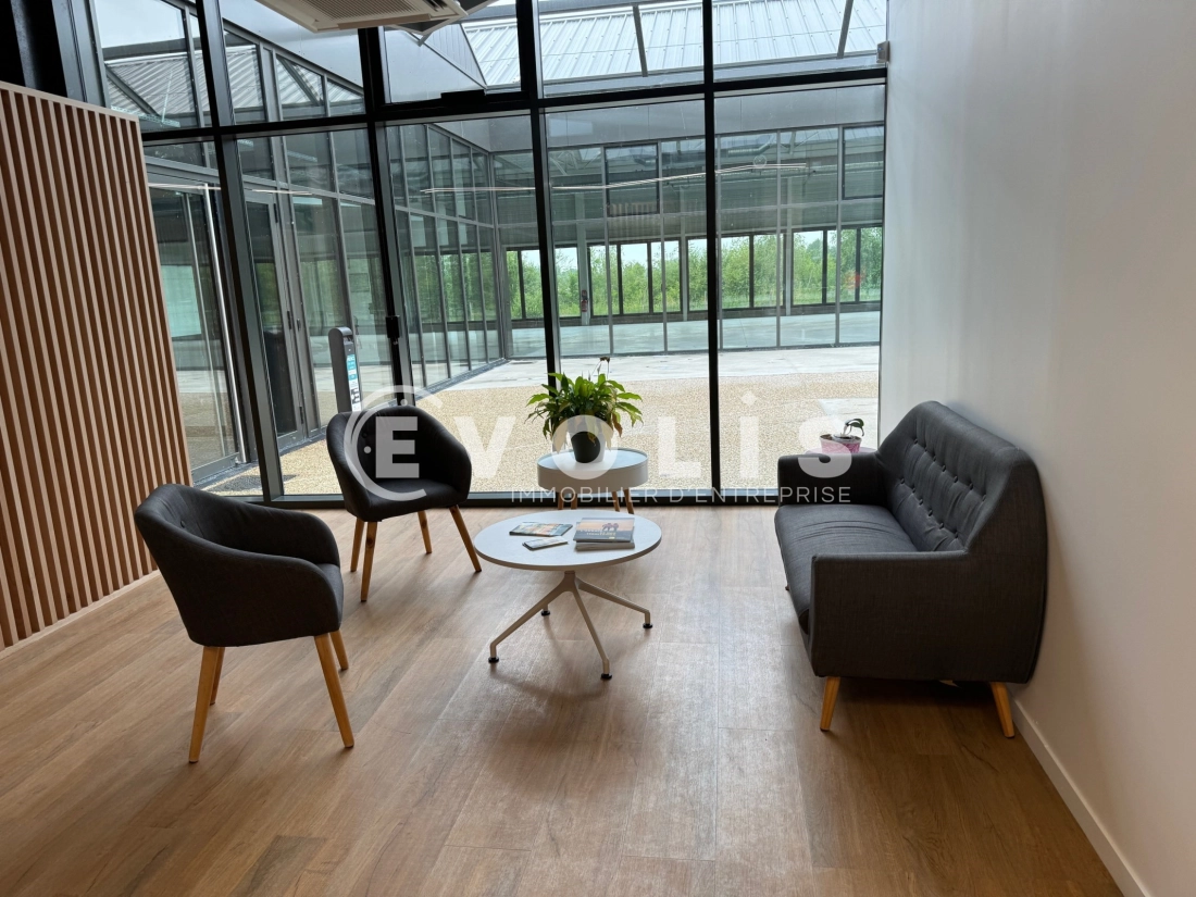 Photo 2 – location bureaux	LONGUEAU (80330)