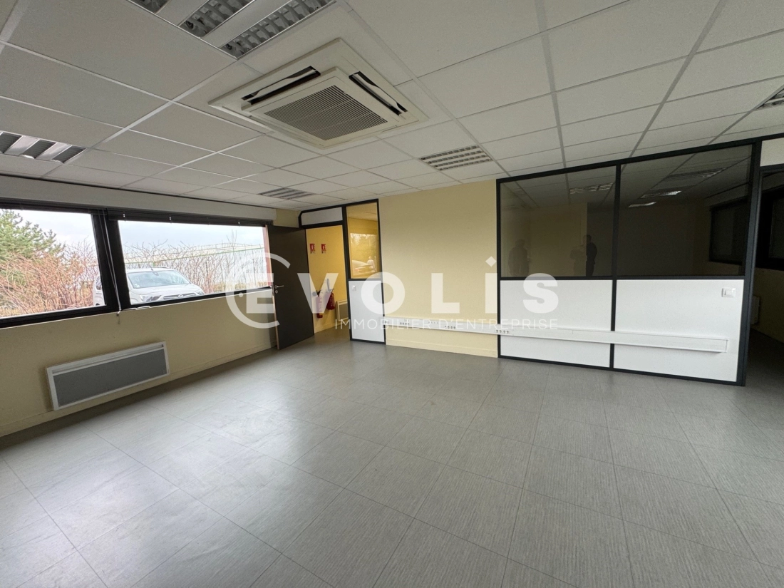 Photo 2 – location bureaux	VILLERS BRETONNEUX (80800)