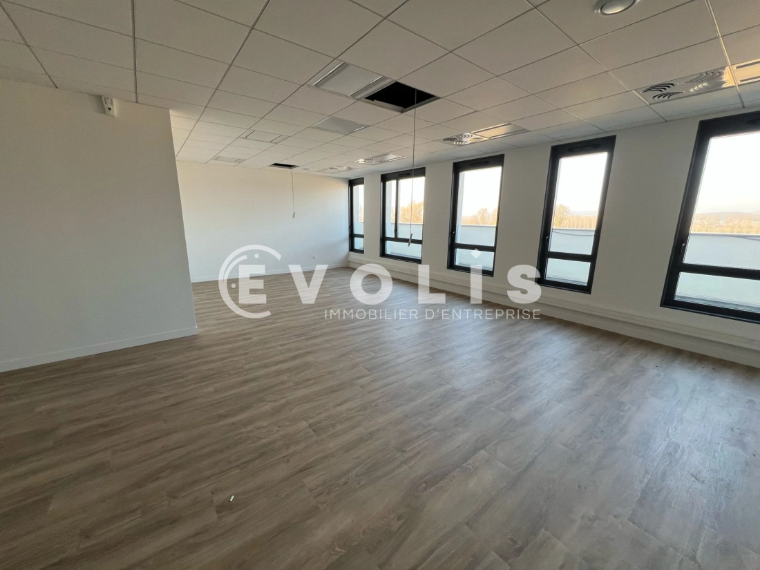 Photo 10 – location bureaux	VAULX MILIEU (38090)