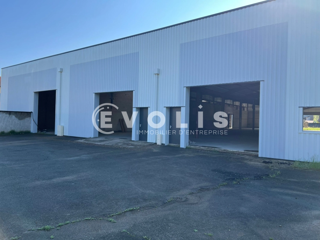 Photo 1 – vente Entrepôts / activités	Belleville-en-Beaujolais (69220)