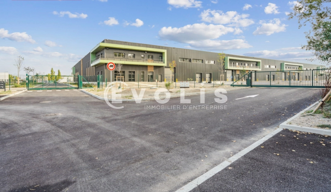 Photo 7 – location Entrepôts / activités	GRAVESON (13690)