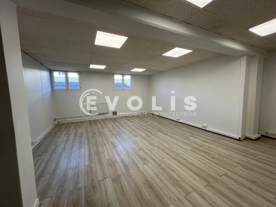 Photo 3 – location Entrepôts / activités	NEUILLY SUR MARNE (93330)