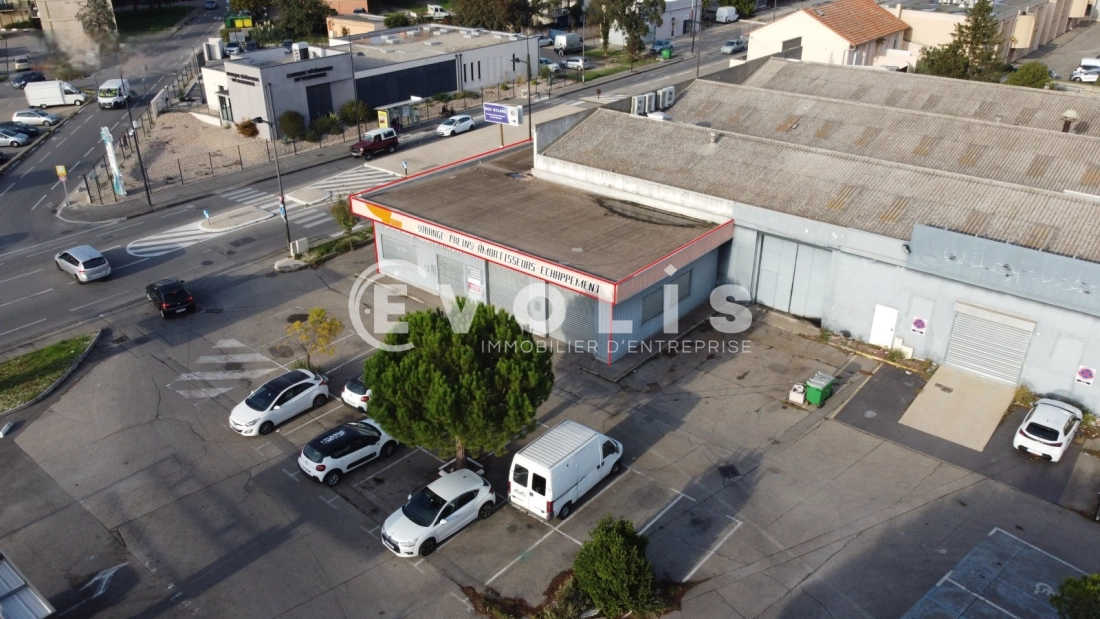 Photo 2 – vente Locaux commerciaux	LE PONTET (84130)