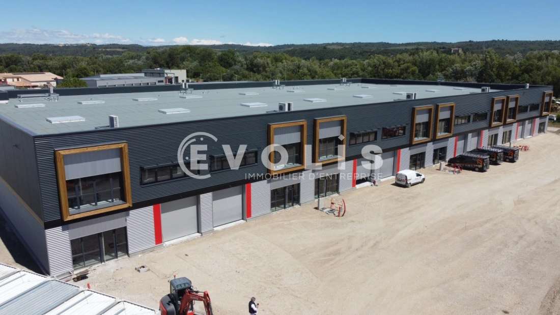 Photo 1 – location Entrepôts / activités	MANOSQUE (04100)