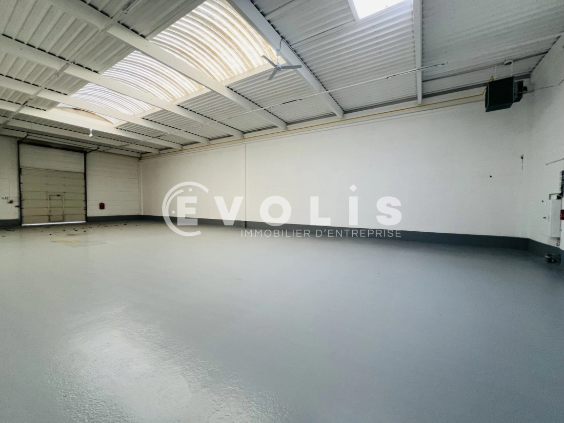 Photo 4 – location Entrepôts / activités	BONNEUIL SUR MARNE (94380)