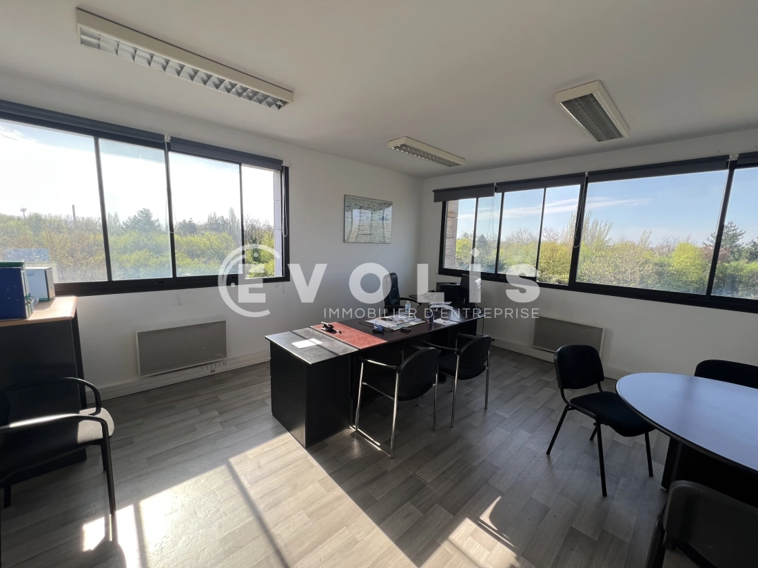 Photo 8 – location bureaux	NOISY LE GRAND (93160)