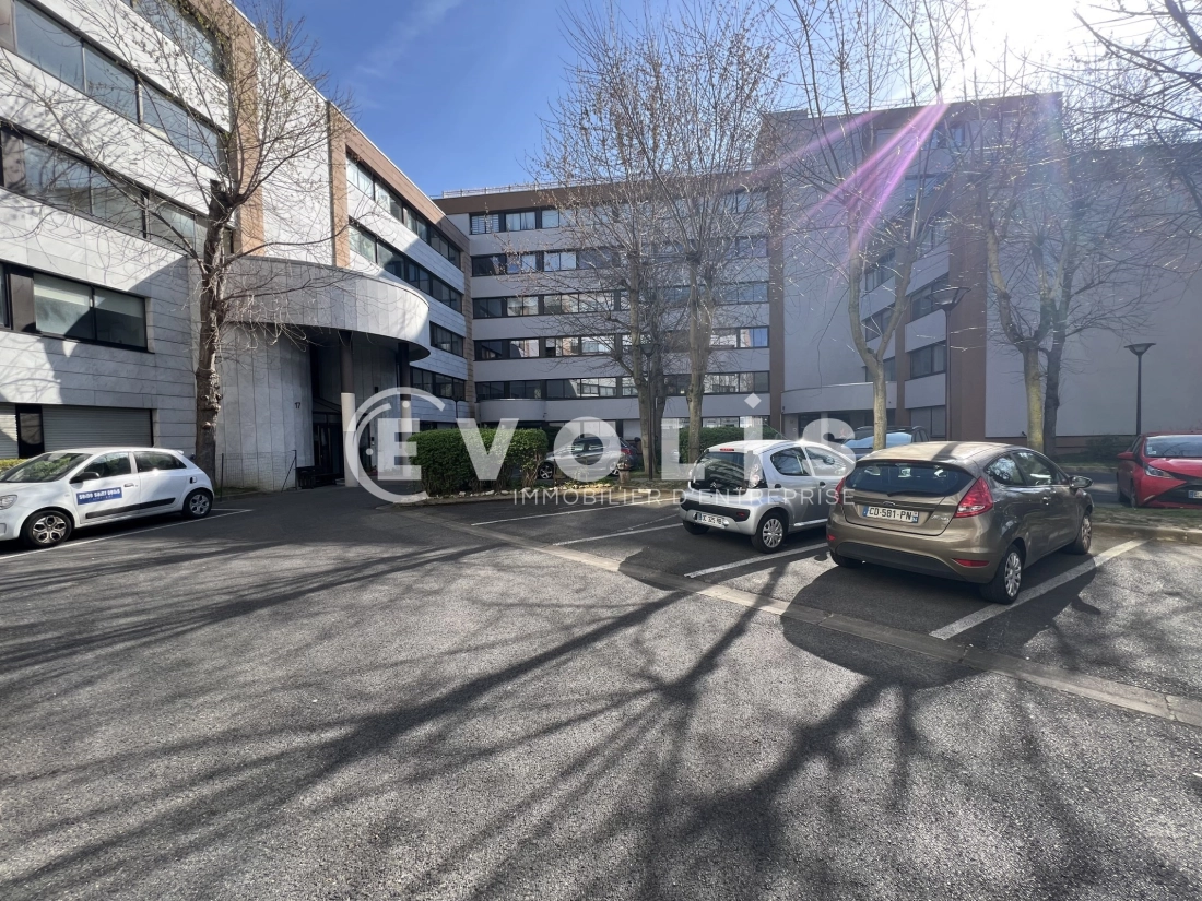 Photo 1 – location bureaux	NOISY LE GRAND (93160)