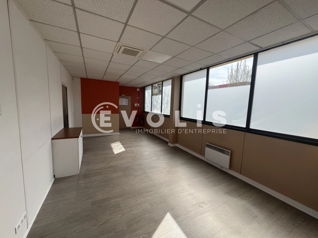 Photo 8 – location bureaux	JOINVILLE LE PONT (94340)