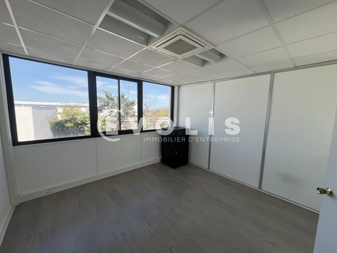 Photo 12 – location bureaux	JOINVILLE LE PONT (94340)