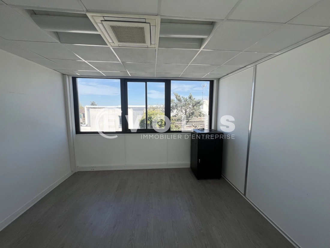 Photo 13 – location bureaux	JOINVILLE LE PONT (94340)