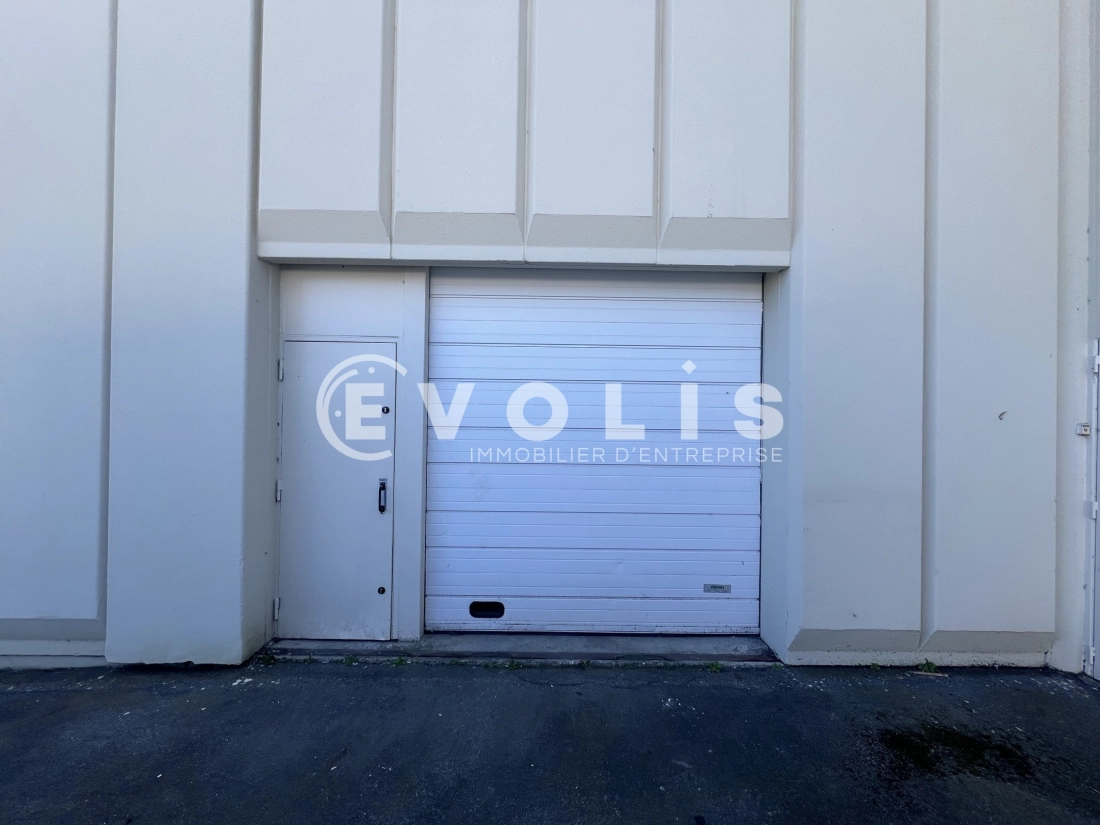 Photo 8 – location Entrepôts / activités	VALENTON (94460)