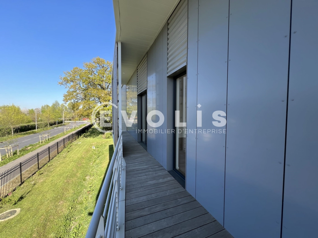 Photo 3 – location Entrepôts / activités	CHANTELOUP EN BRIE (77600)