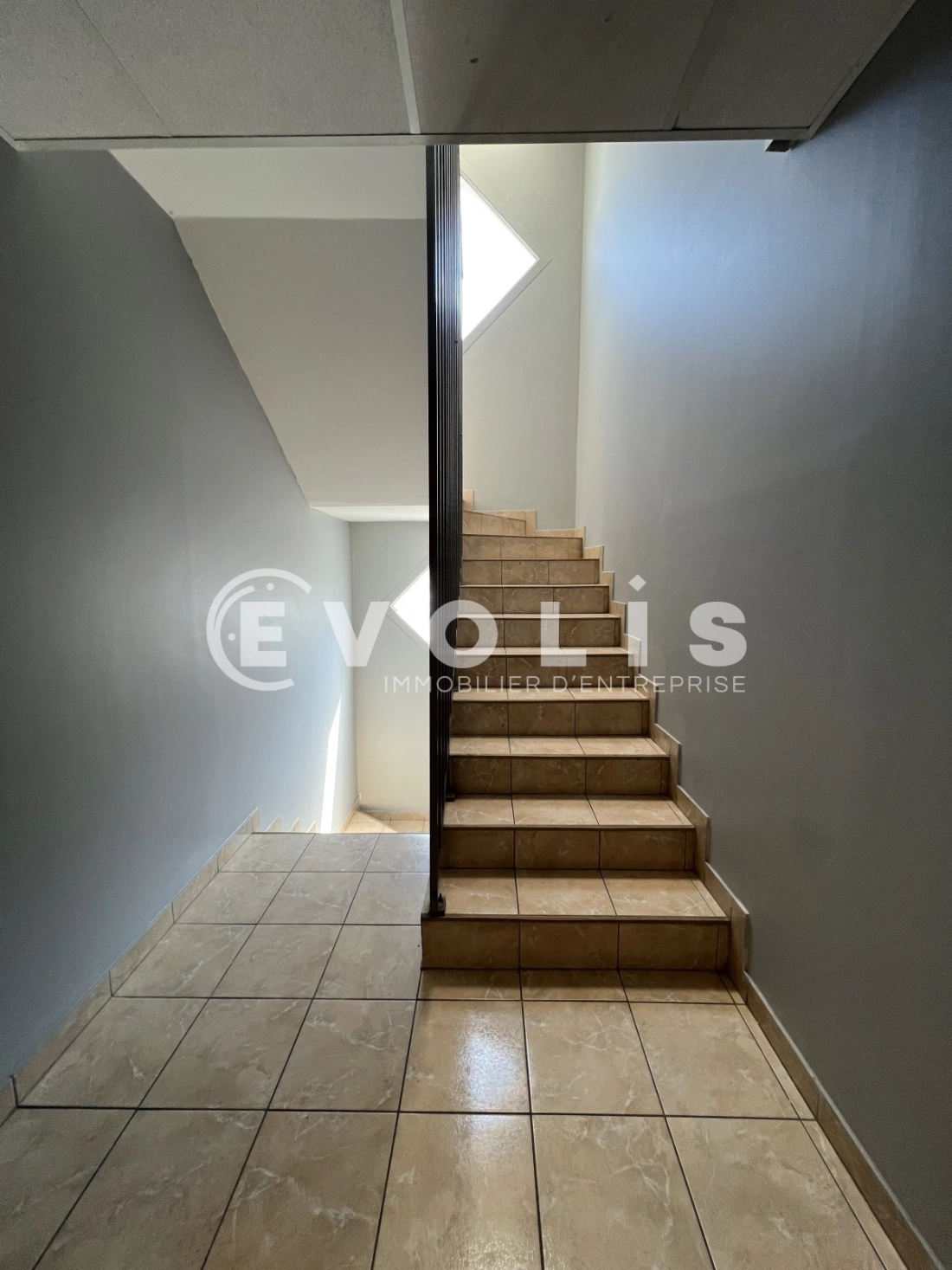 Photo 4 – location bureaux	MONTFERMEIL (93370)