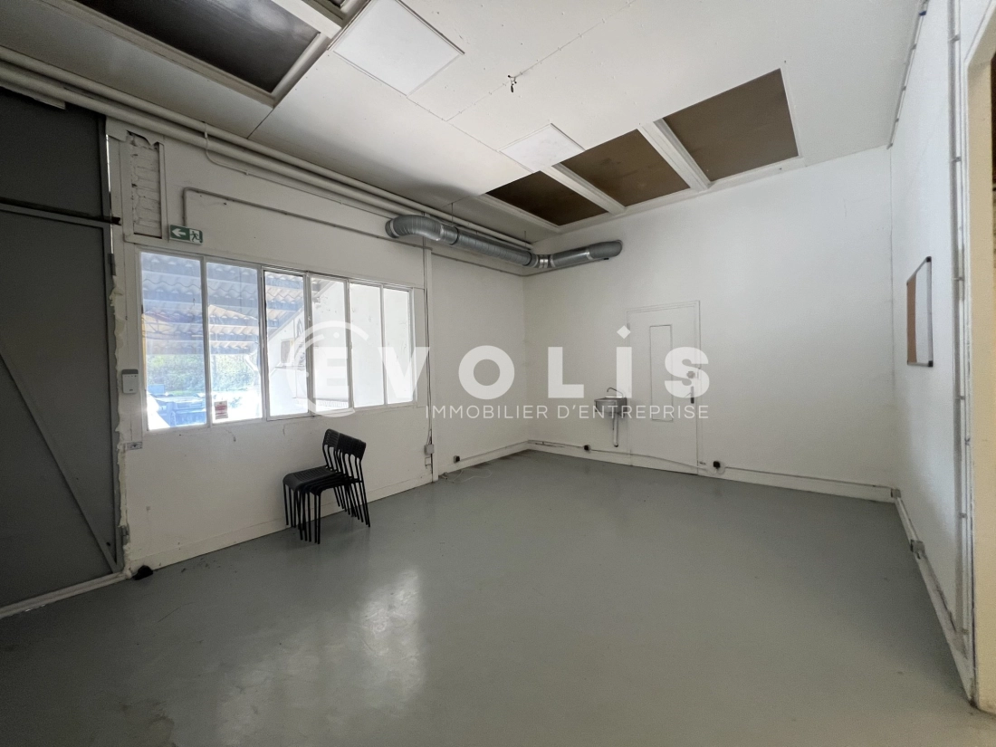 Photo 5 – location Entrepôts / activités	VILLENEUVE SAINT GEORGES (94190)