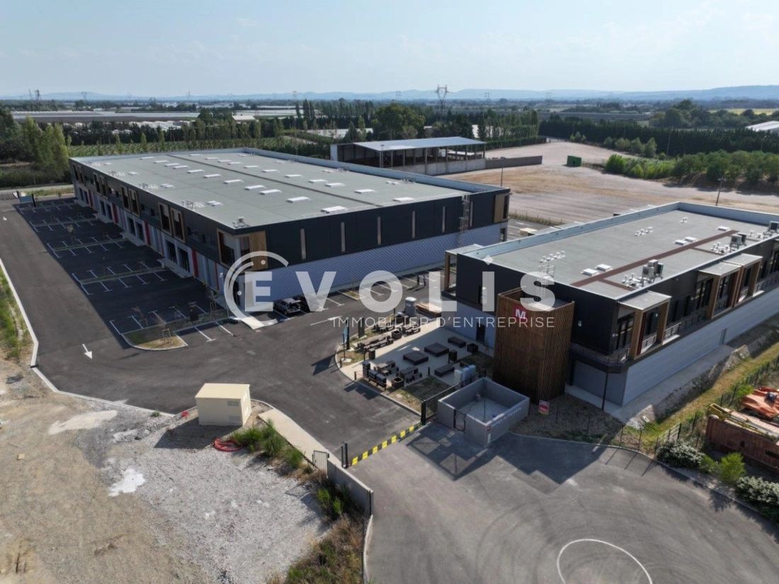 Photo 1 – location Entrepôts / activités	PIERRELATTE (26700)