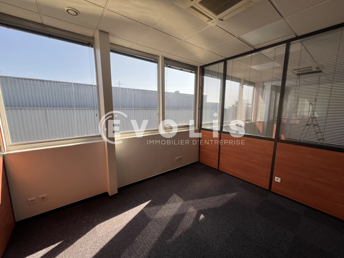 Photo 8 – location bureaux	NEUILLY SUR MARNE (93330)