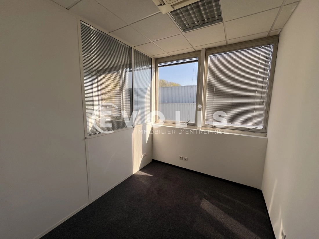 Photo 12 – location bureaux	NEUILLY SUR MARNE (93330)